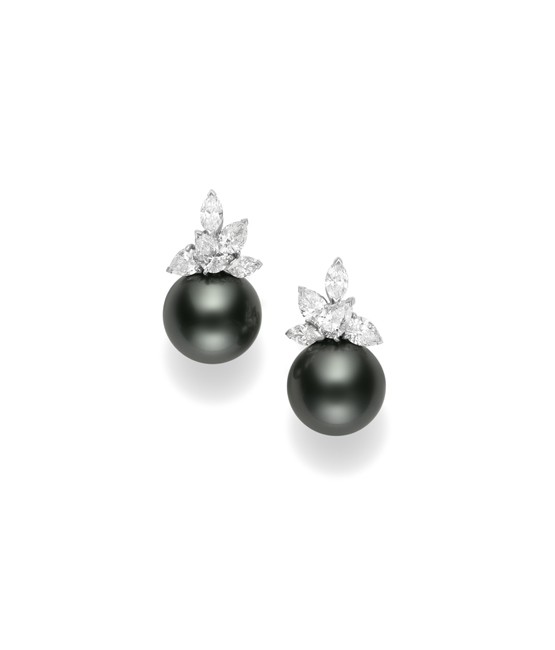 Classic Black South Sea cultured Pearl Earrings of Mikimoto.sophiworldblog.com