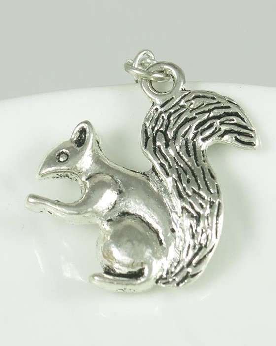 squirrel-pendant-lba.sophiworldblog.com